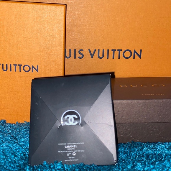 Chanel Key Ring/Charm Authentic - Picture 2 of 6